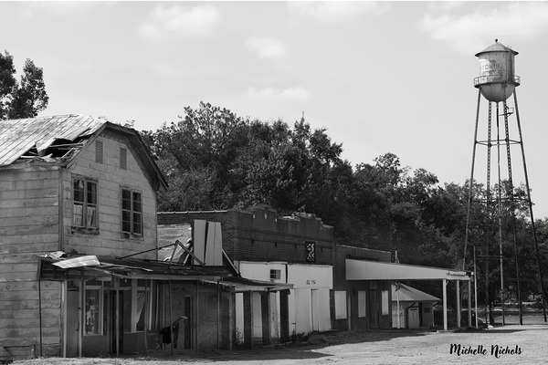 Old Mississippi Town Print