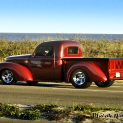 Red Cruisin  Truck