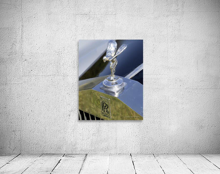 RR Hood Ornament Wall Preview